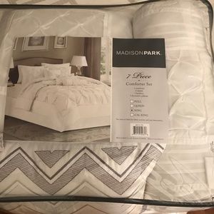 Madison Park comforter set